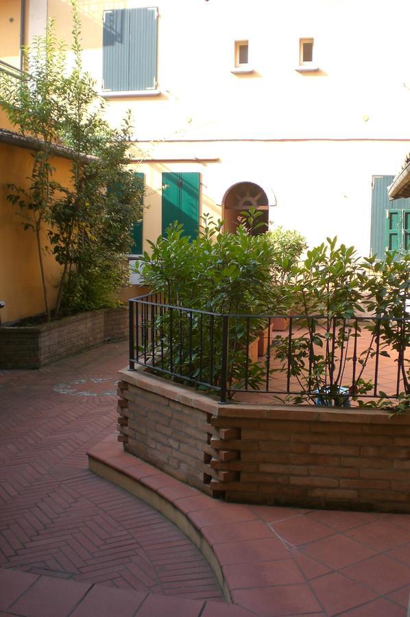 Residence Porta Saragozza Bologna Exteriör bild